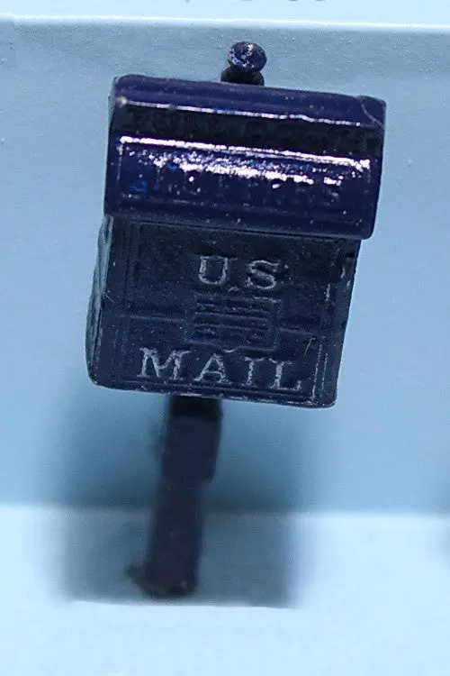 Mailbox On Post - O Scale (164-548) 1