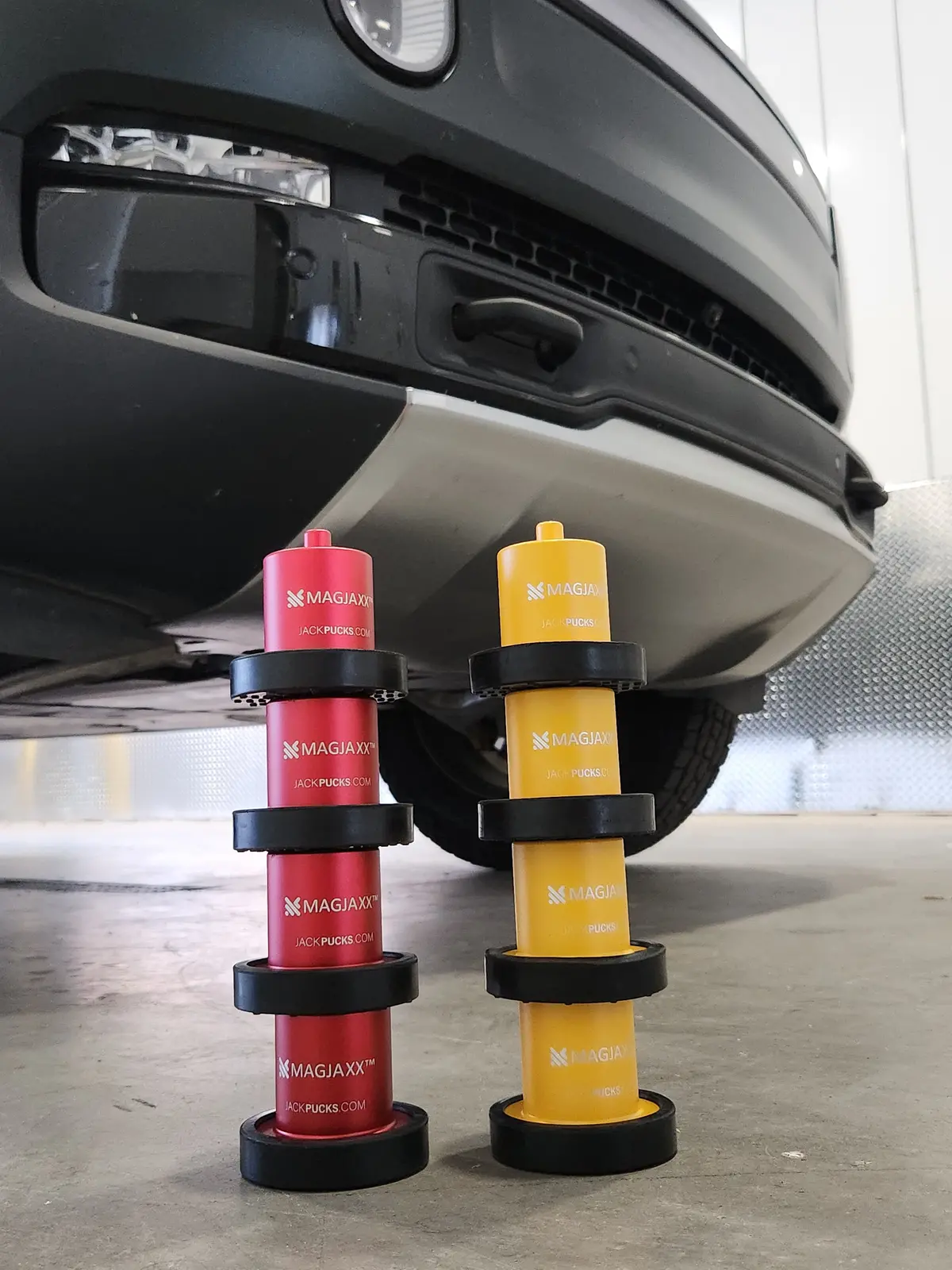 The Original Magnetic Jack Pucks For Rivian R1t & R1s (4‑Pack) 1