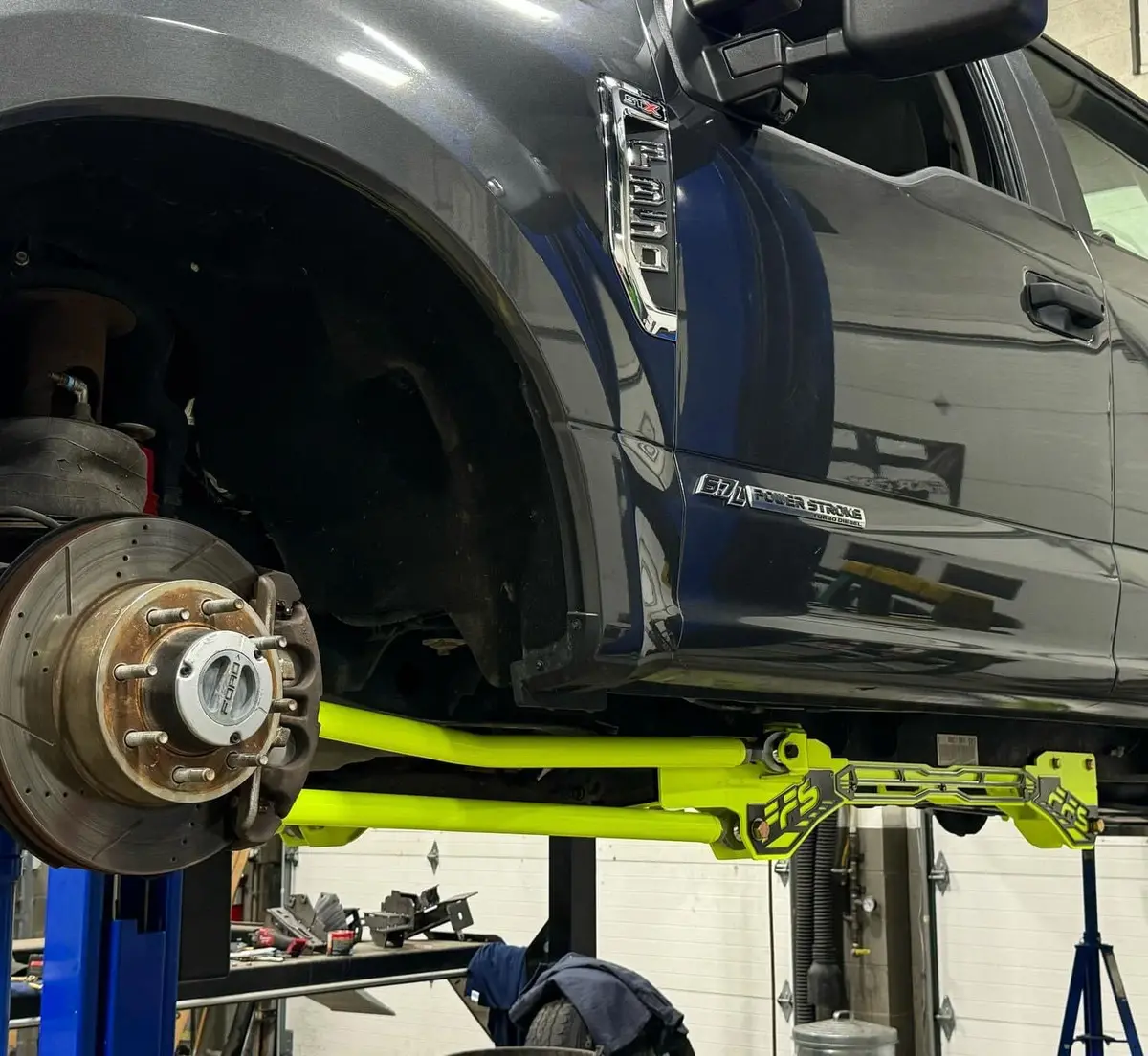 17-C Ford Super Duty Ffs Bolt-On Four Link / Traction Bar Cradle Kit 1