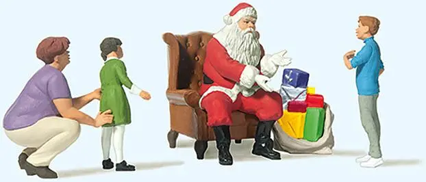 Walthers Santa, Mother And 2 Children (590-10763) 1