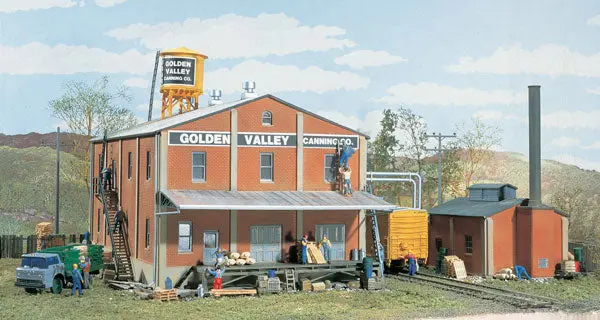 Walthers Golden Valley Canning Company    (933-3018) 1