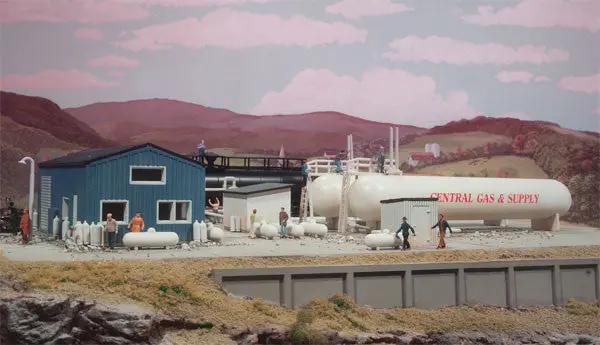 Walthers Central Gas & Supply (933-3213) 1