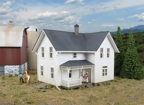 Walthers Lancaster Farmhouse Ho Scale     (933-3333) 1