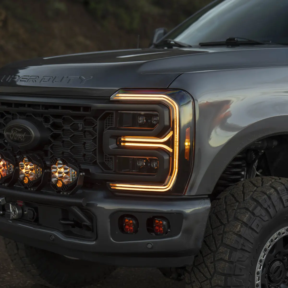 Alpharex 2023+ Ford Super Duty F-250/F-350/F-450 Headlights 1