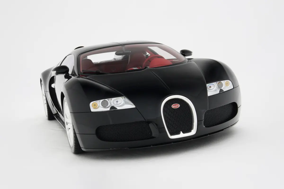 Bugatti Veyron (2005) 1