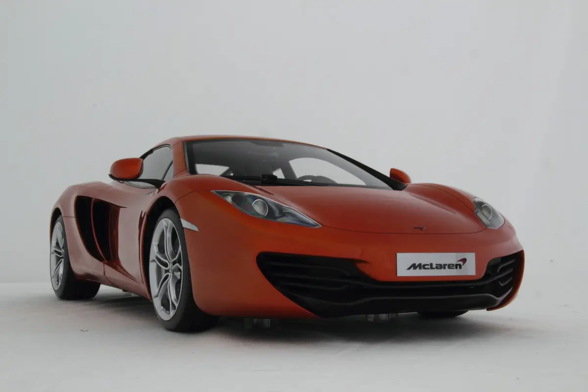Mclaren Mp4-12C (2011) 1