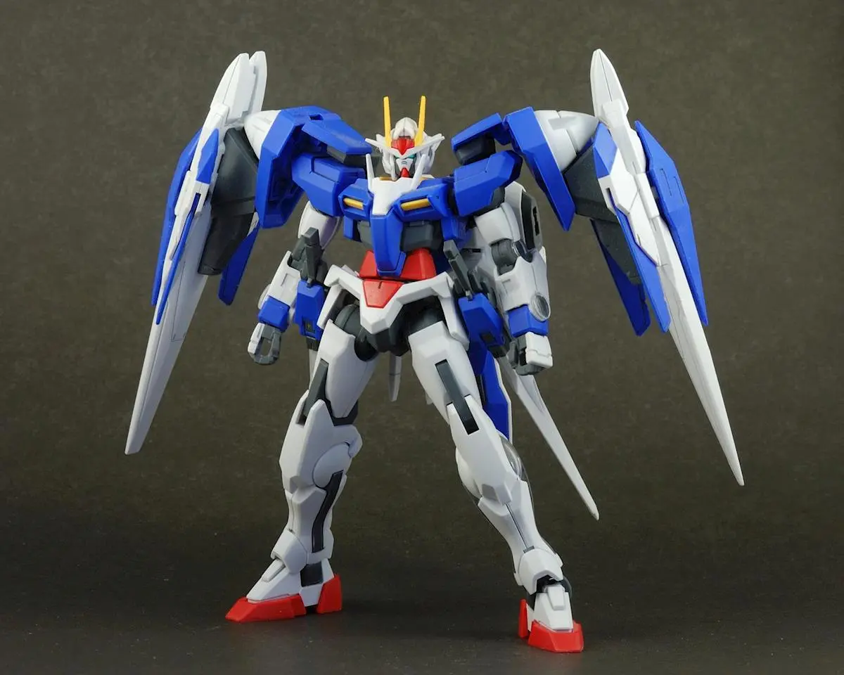 Bandai 1/100 Mg 00 Raiser "Gundam 00" Plastic Model Kit   (Ban5063082) 1