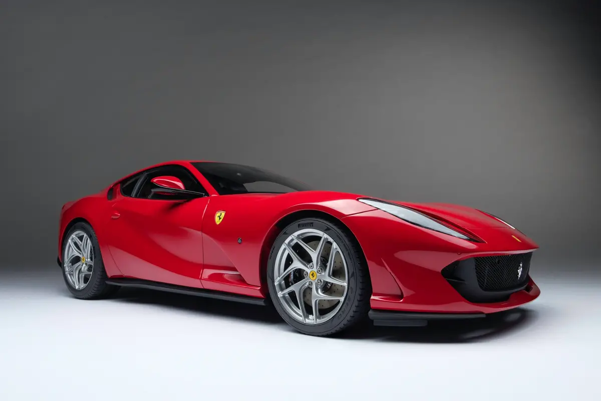 Ferrari 812 Superfast (2017) 1