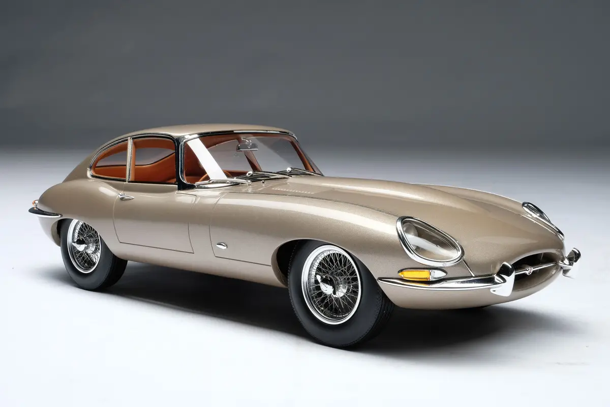 Jaguar E-Type Coupe 1