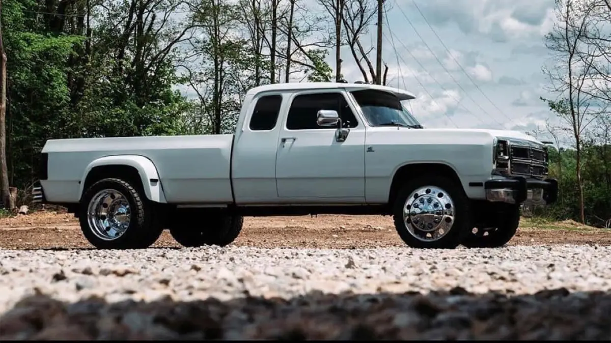 First Gen Gas And Diesel  2Wd 2” Leveling Kit 1