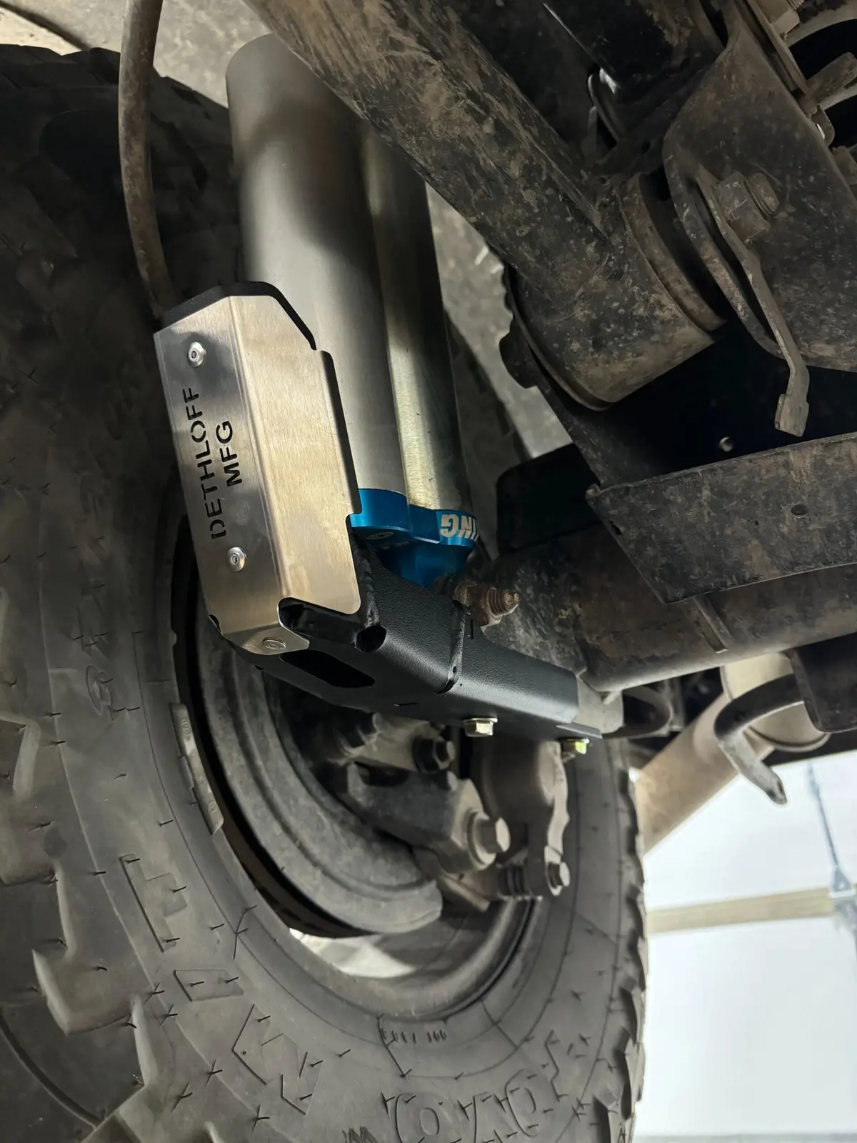 Dethloff Manufacturing Hd Rear Shock Guards: 2014-26 Ram 2500/3500 1