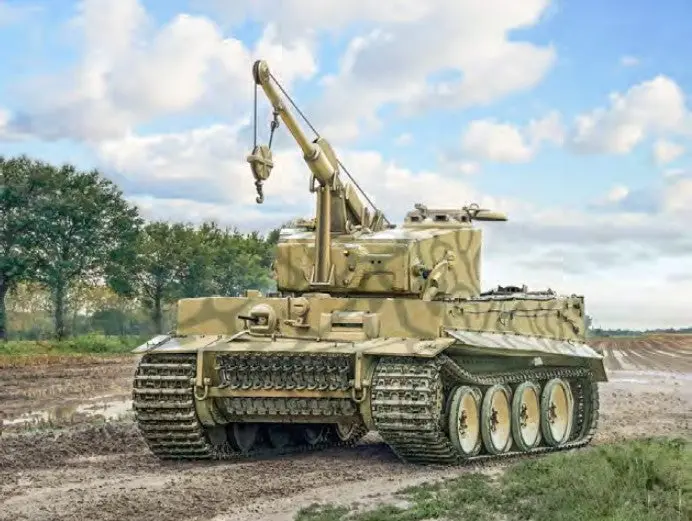 Italeri 1/35 Tiger Support Vehicle W/Crane   (Ita6764) 1