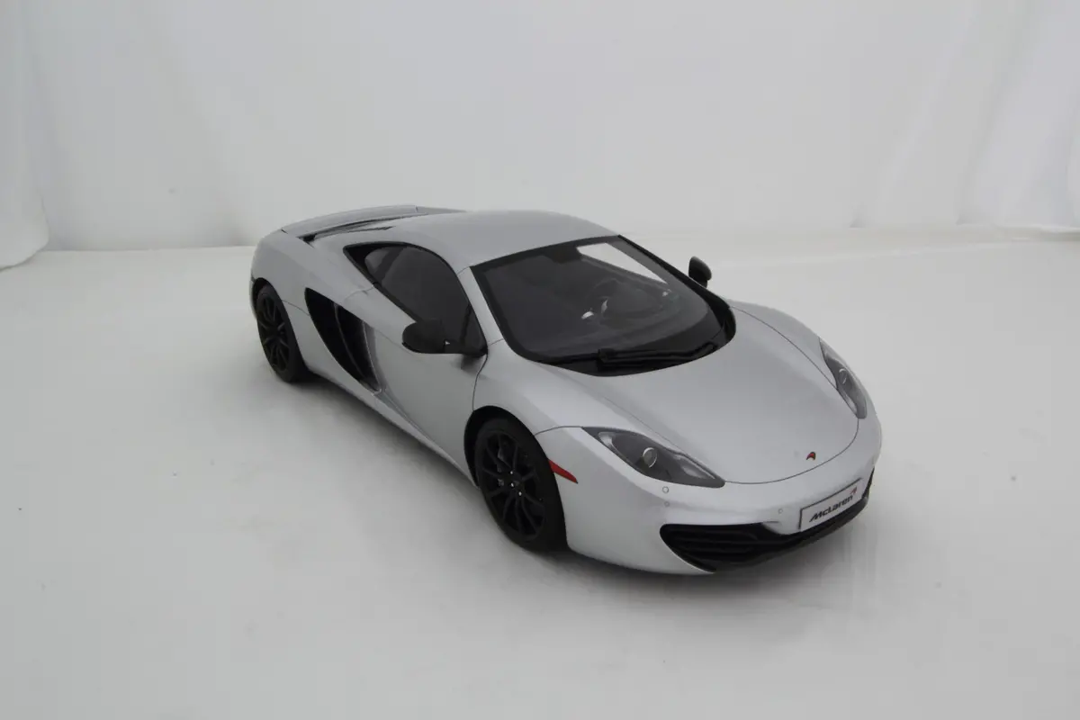 Mclaren Mp4-12C (2011) 1