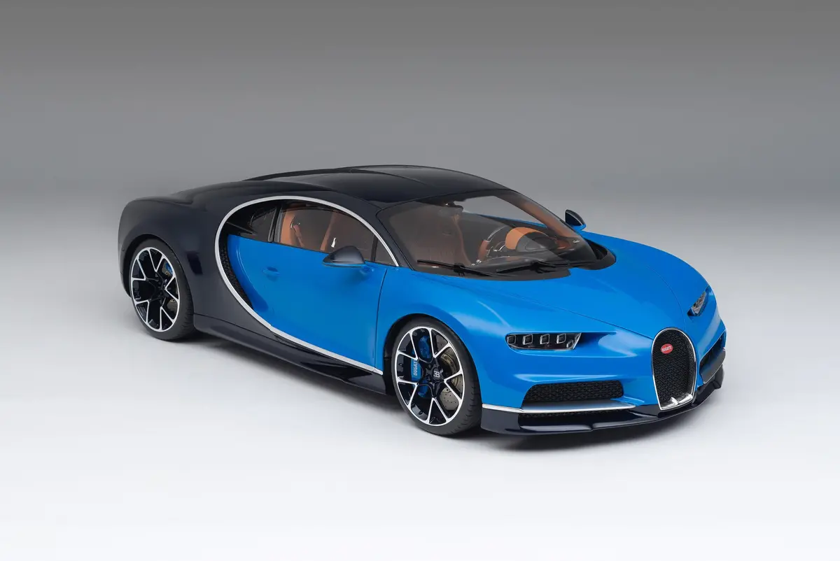 Bugatti Chiron (2016) 1