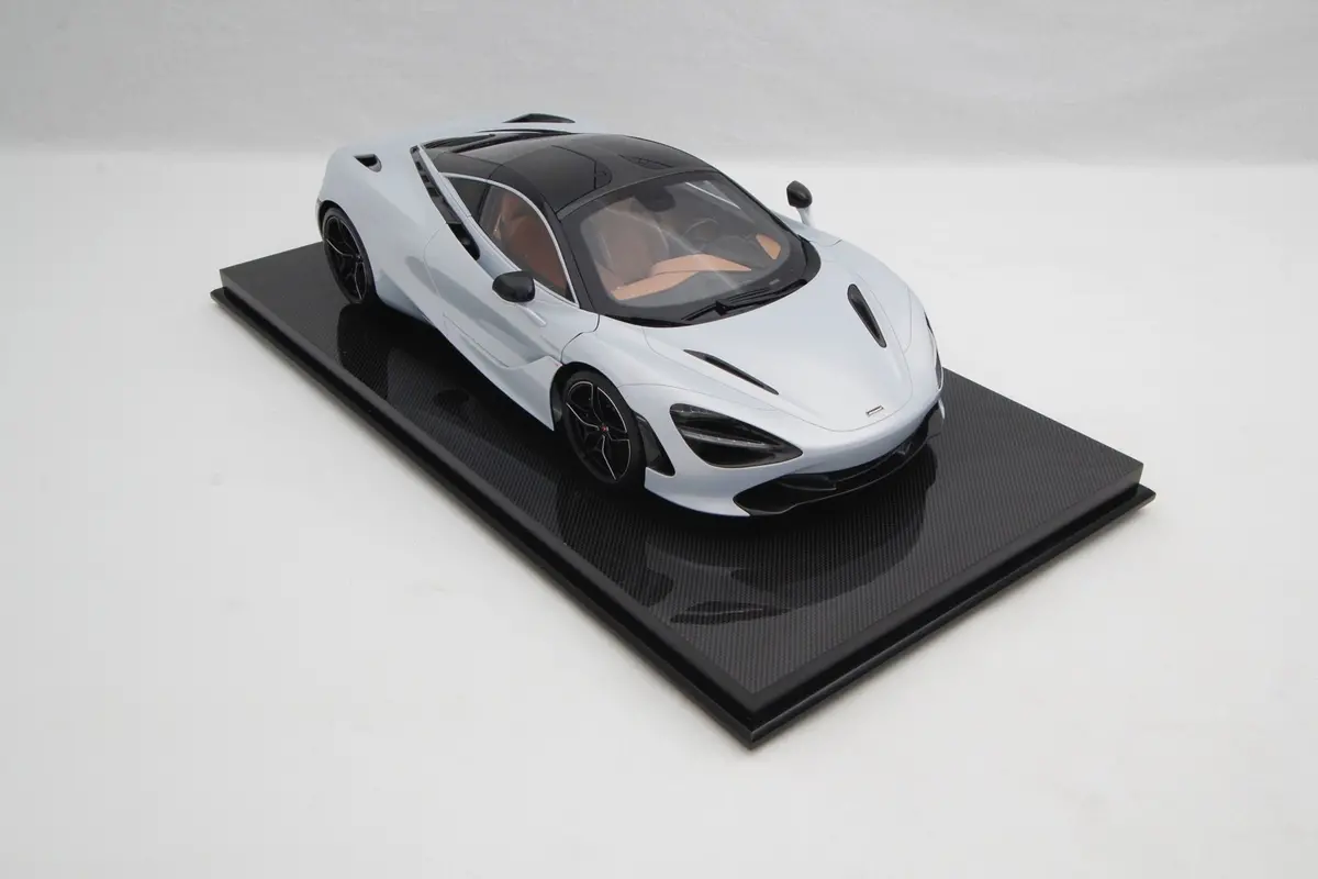 Mclaren 720S (2017) 1