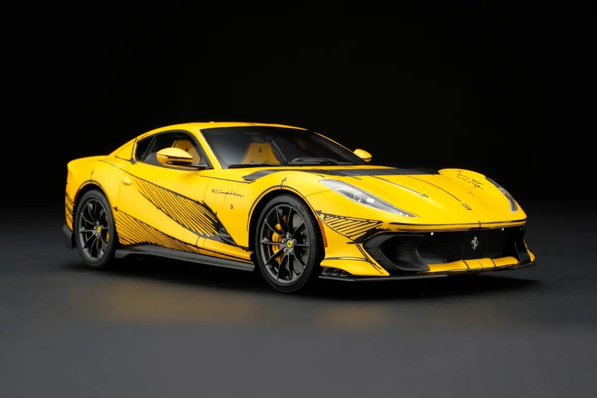 Ferrari 812 Competizione Tailor Made 1