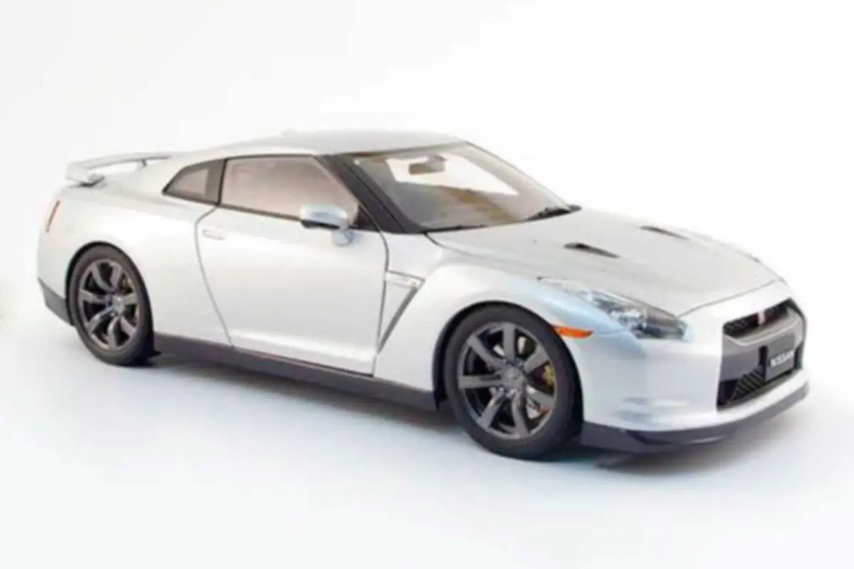 Nissan Gt-R (2007) 1