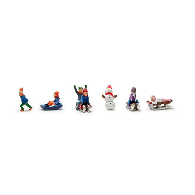Woodland Scenics N Children Sledding   (Wooa2221) 1