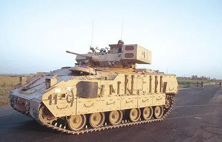 Dragon M6 Bradley Linebacker A-Dv 1-72  (Dml7624) 1