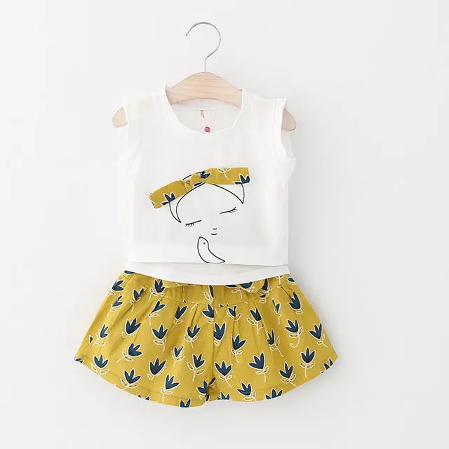 Adorable Bow-Embellished Summer Outfit for Kids – Top & Shorts Set